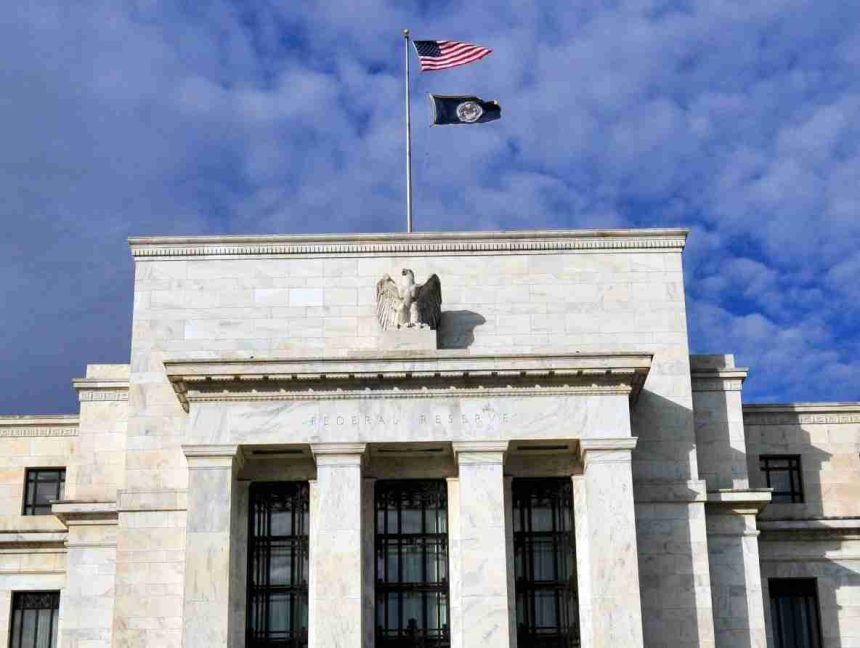 Federal Reserve Nationwide Outage Impacts US Banking System